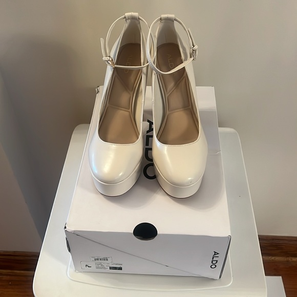 Never-worn off-white platforms - Picture 2 of 7